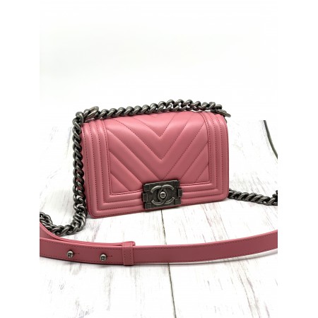 CHANEL SMALL BOY CHEVRON