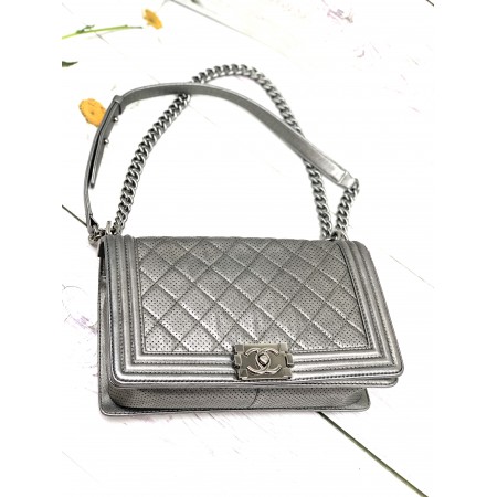 CHANEL NEW MEDIUM BOY