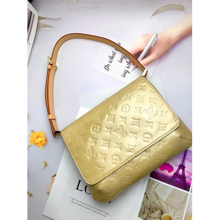 LOUIS VUITTON PATTERN LEATHER HANDBAG